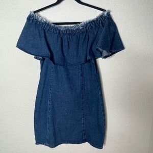 J.O.A Off The Shoulder Denim Mini Dress Size M Raw Neck Trim Blue Exposed Zip